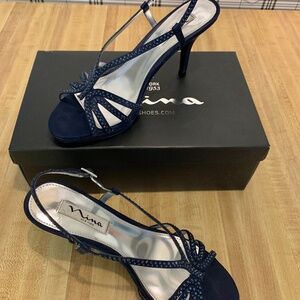 Nina Bobbie Navy Slingback Heels 7M Special Occasion Crystals Sparkly Exc. Cond.